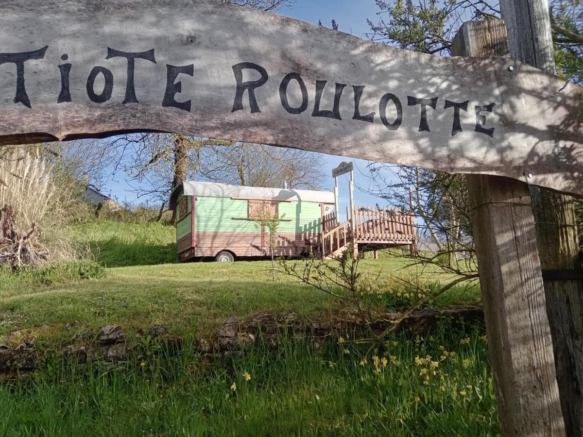 La Tiote Roulotte Hotel Marquigny Bagian luar foto